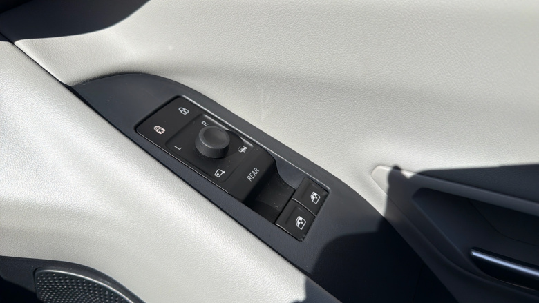 Ford Capri 210kW Premium 77kWh 5dr Auto Electric Estate